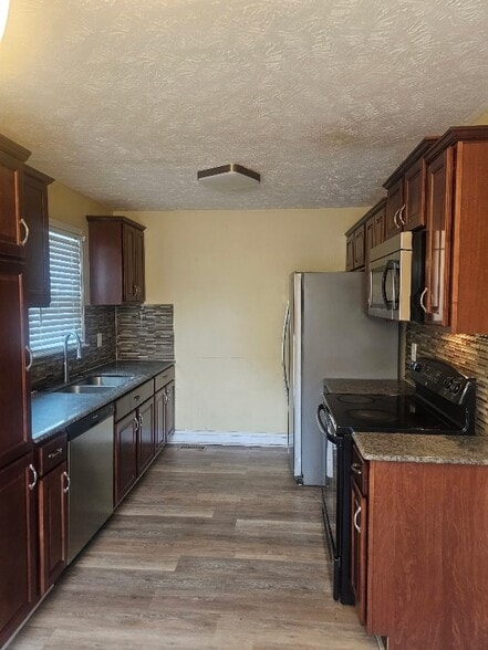 Building Photo - 1594 Menola Ct