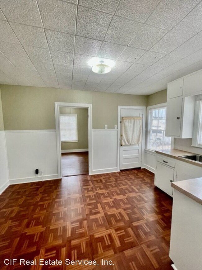 Building Photo - 2 br, 1 bath House - 3920 Beverly Dr