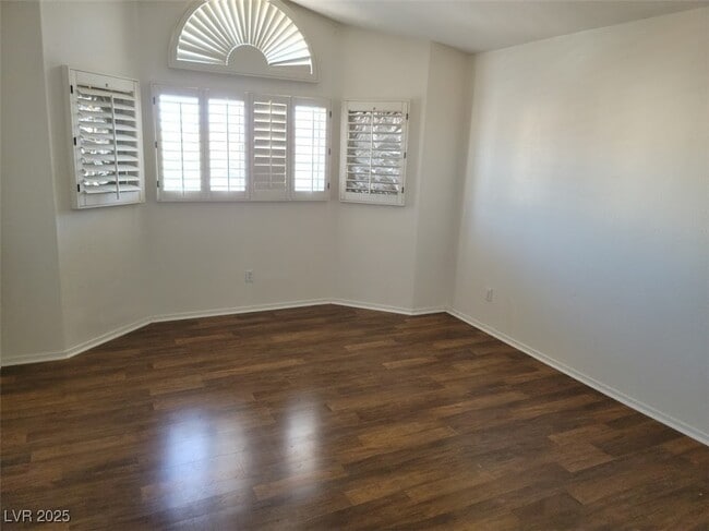 Building Photo - 1085 Fan Coral Ave