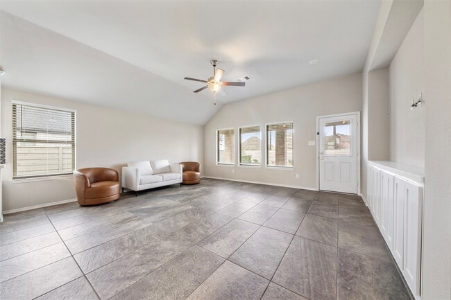 Building Photo - 4610 Orchard Creek Ln