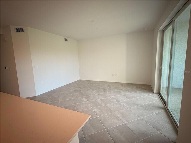 Building Photo - 14231 Heritage Landing Blvd