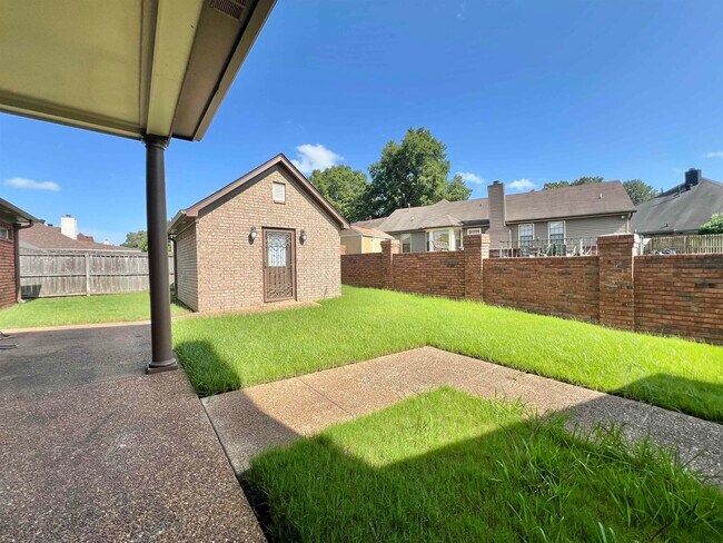 Building Photo - 6763 Blue Lake Ln