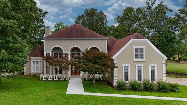 Primary Photo - 2213 Doral Dr