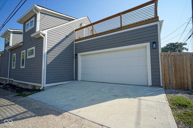 Building Photo - 515 Orange St