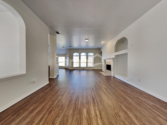 Building Photo - 2814 Cheshire Way