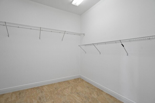 Building Photo - 811 S Federal Hwy