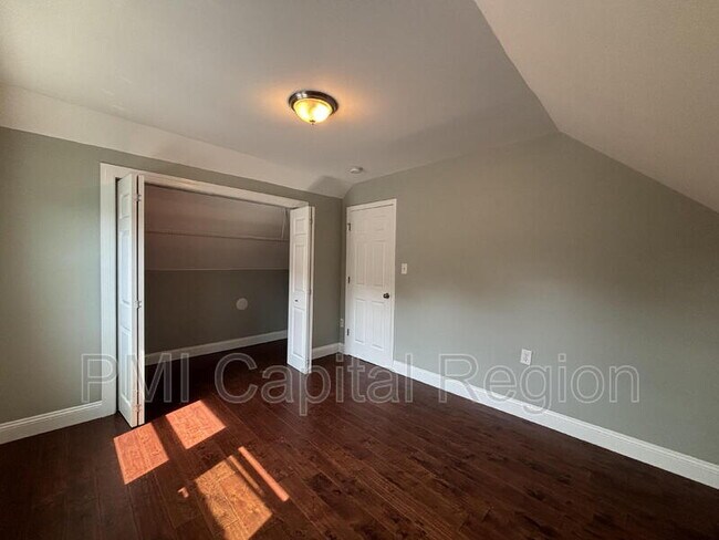 Building Photo - 3903 Hampden St