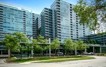 Building Photo - 9725 Woods Dr