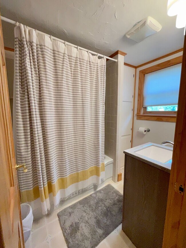 Building Photo - Available June 1st, 2026 — 2 Blocks from Munson Hospital