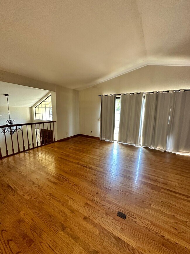 Building Photo - 2431 Rifle Range Dr