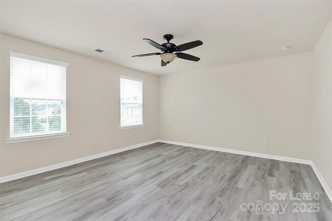 Building Photo - 14321 Green Birch Dr