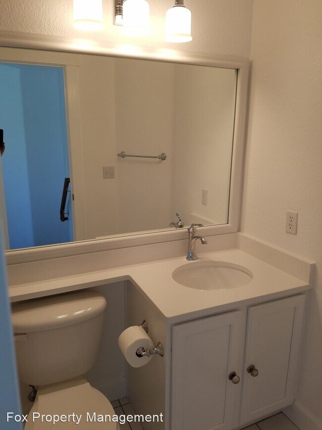 Building Photo - 3 br, 2.5 bath House - 467 Blue Lake Trail