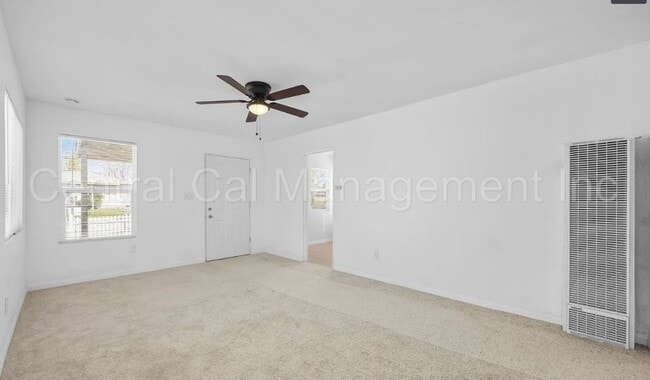 Building Photo - 2 Bedroom/1 Bath Home - $1395 Per Month!