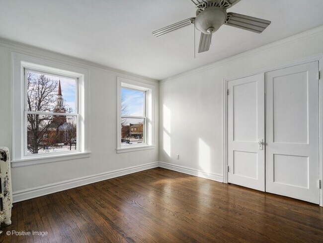 Building Photo - 133-143 Vine Ave