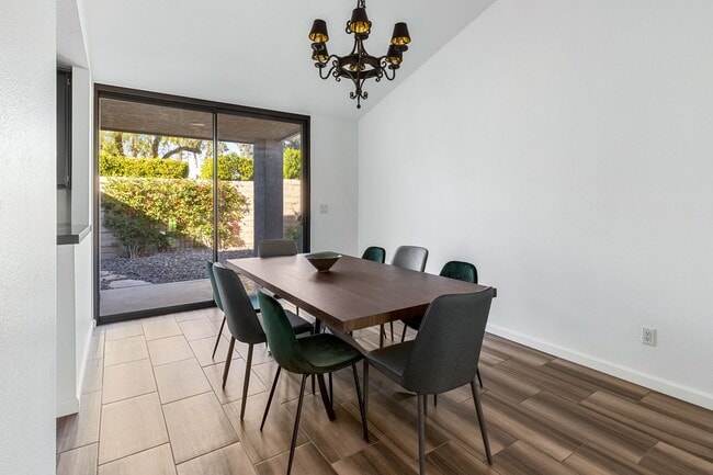 Building Photo - Stylish Palm Springs Retreat with Pool (Monthly Only - No Long Term)