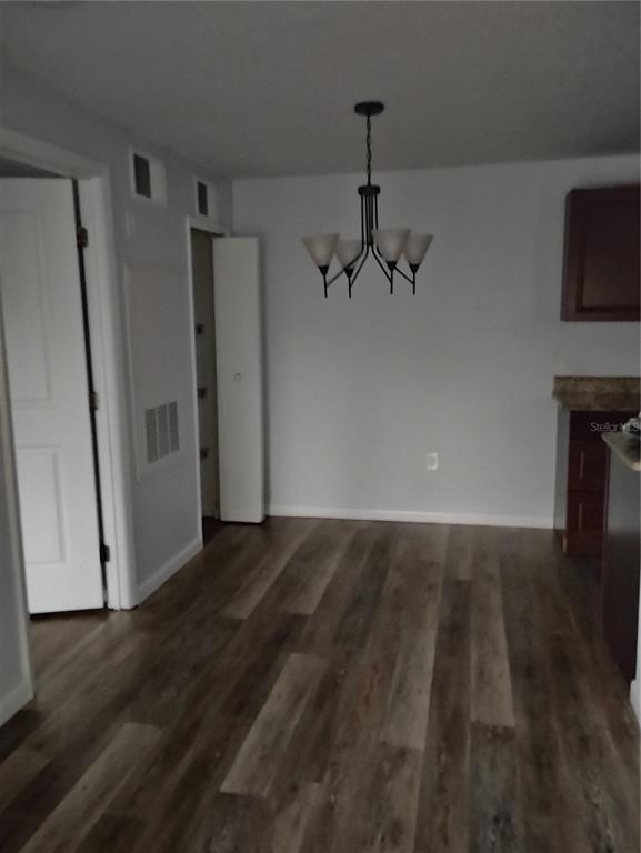 Building Photo - 2549 Grassy Point Dr