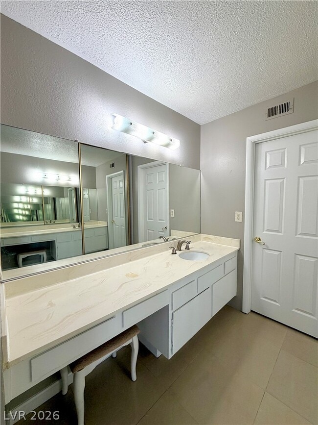 Building Photo - 4407 De Forest St