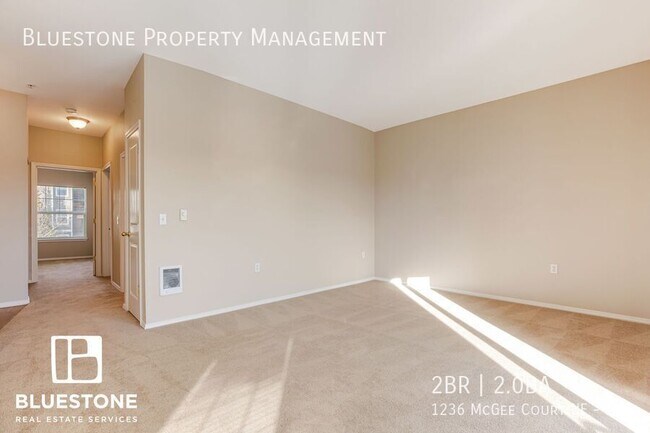 Building Photo - 1236 Mcgee Ct NE
