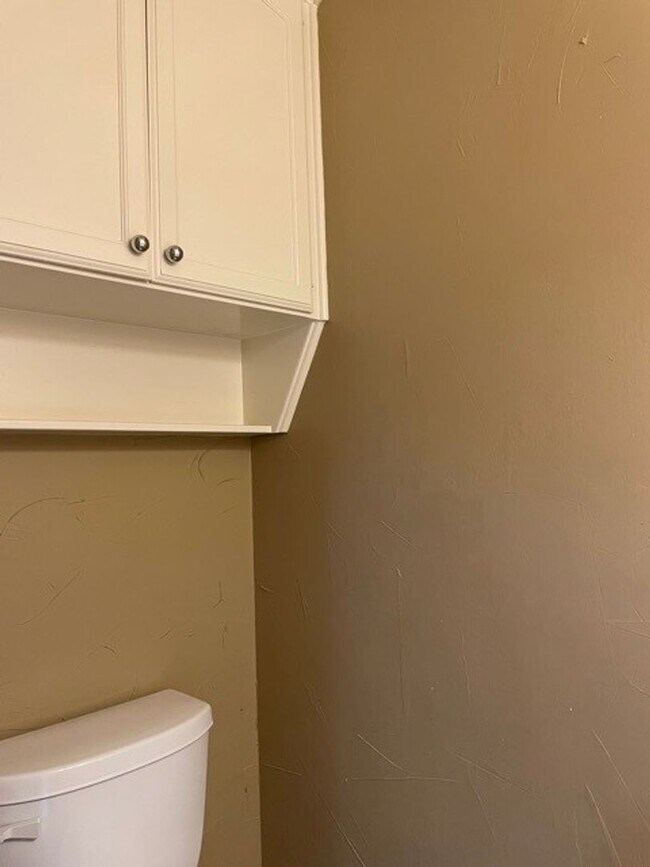 Building Photo - Available Now! No Pets! Beautiful 4 bed/2....
