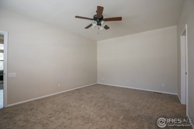 Main floor primary suite - 5109 Fruited Plains Ln