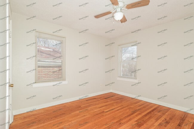 Building Photo - 1306 Sheridan Dr