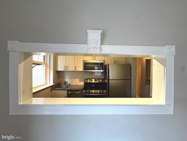Building Photo - 1322 15th St NW