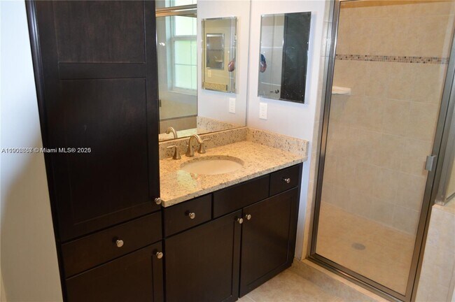 Building Photo - 5228 SW 77th Way