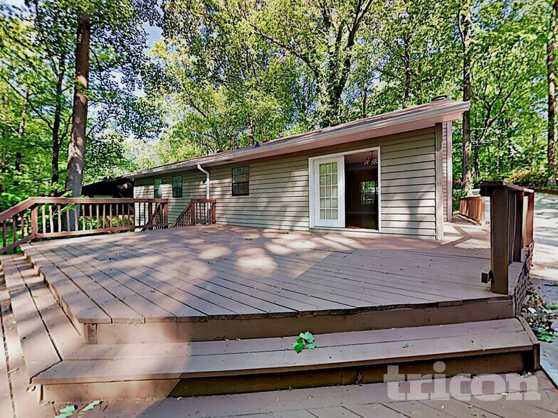 Building Photo - 4807 Alpine Dr SW