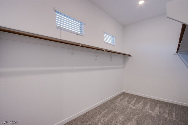 Building Photo - 909 Allister Flds Ln
