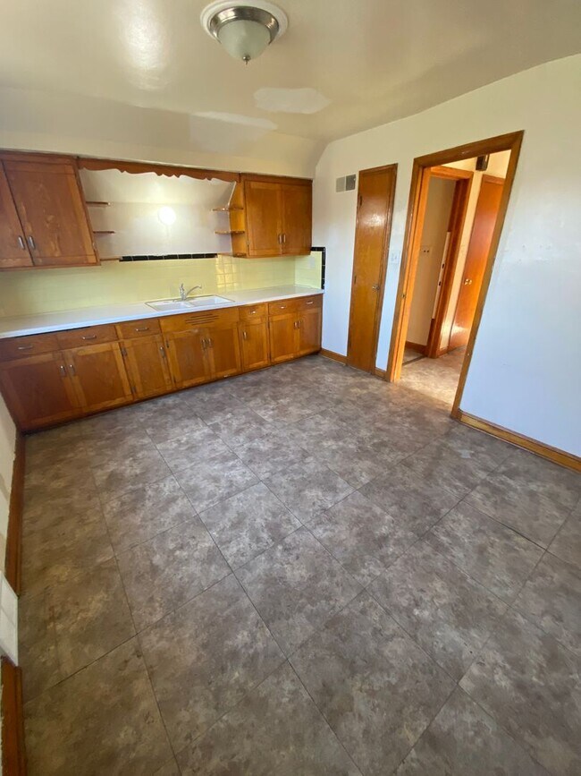 Building Photo - 4171 N 63rd St