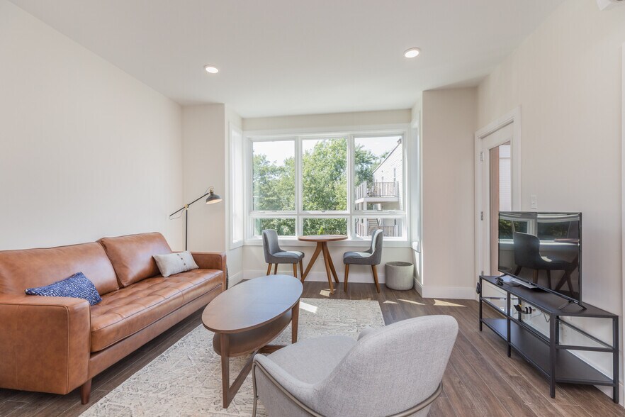 Building Photo - 139 Marcella St