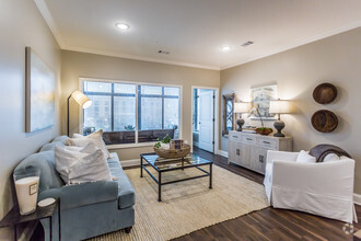 Interior Photo - The Residences at Thornwood