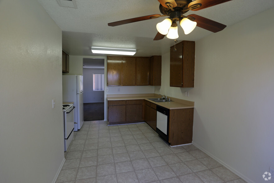 2 Bedroom, 2 Bath-Kitchen - Sunset Pointe Apartments