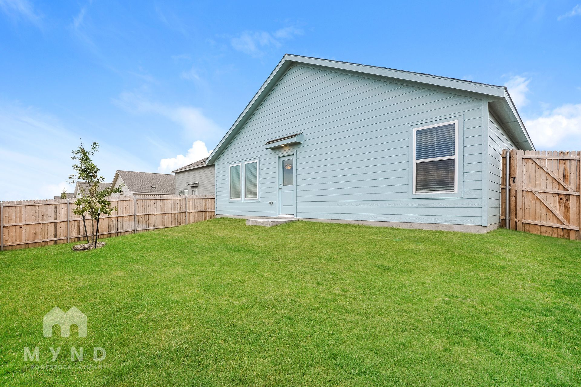 Building Photo - 2721 Mistwood Dr