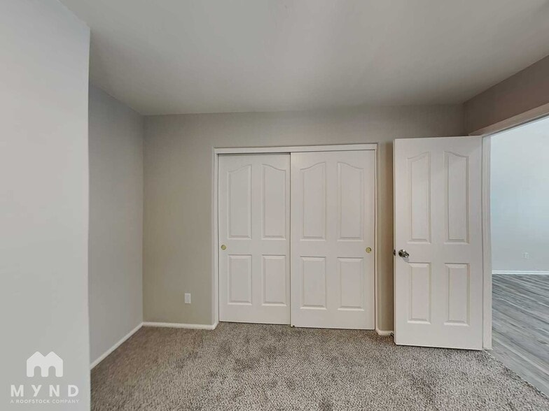 Building Photo - 4231 S 77th Ave