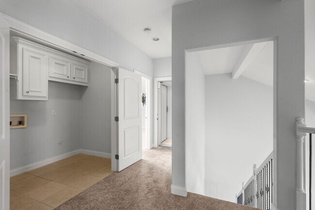 Building Photo - Waterfront Living at Its Best – For Rent on Tiki Island