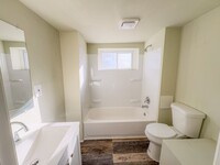 Building Photo - NEWLY RENOVATED CORNER UNIT! 2-Bedroom, 2-...