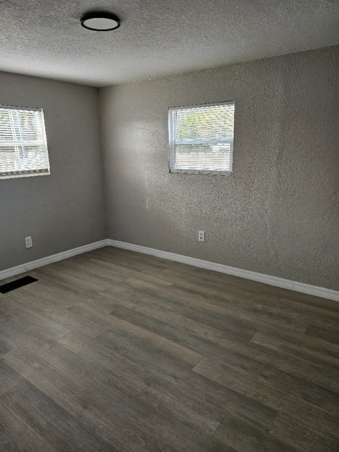 Building Photo - 5821 US-92