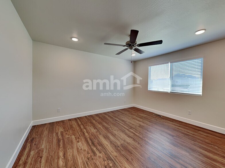 Building Photo - 2665 W 3290 S