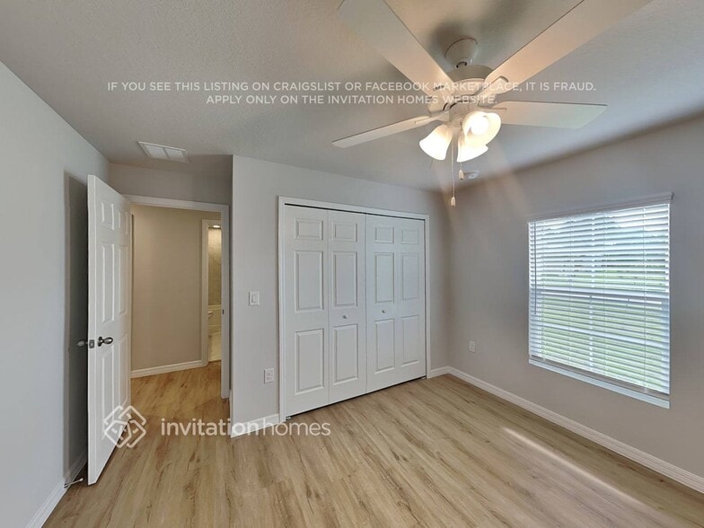 Building Photo - 7 Radford Ln