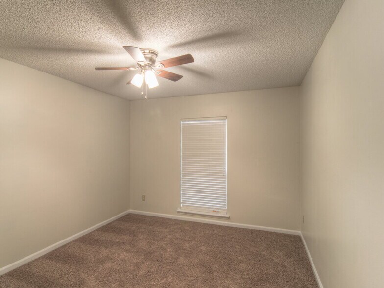 Building Photo - 1125 Arcaro Ct