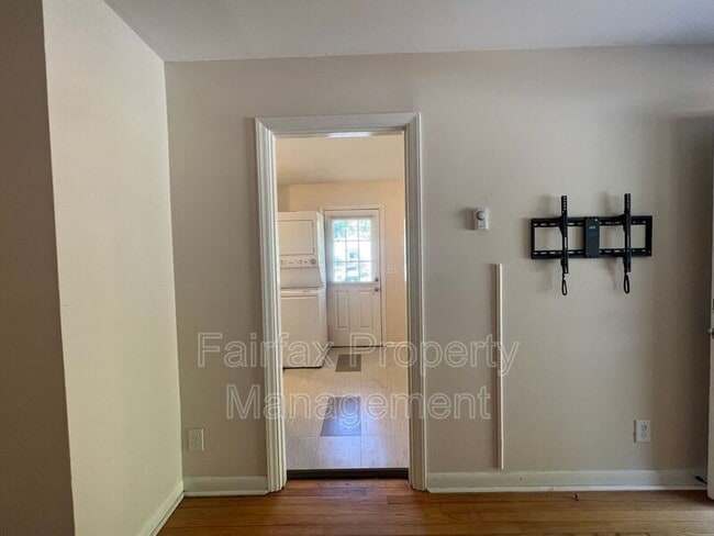 Building Photo - 1937 Morehead Ave