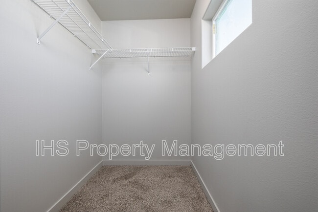 Building Photo - 2405 Ronan St