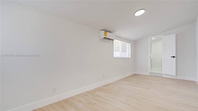 Building Photo - 3331 NW 8th Pl