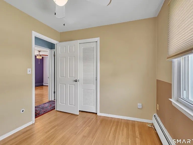 Building Photo - 20 Hill Farm Rd