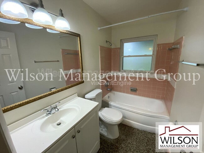 Building Photo - 2606 Aloma Ave