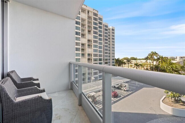 Building Photo - 1600 S Ocean Blvd