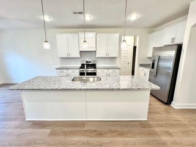 Building Photo - Move In Special! Now Leasing A 5 Bedroom 3 Bath Home In Olive Branch @ Southbranch