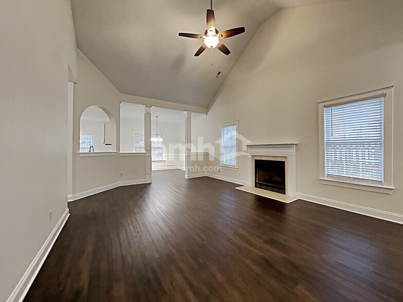 Building Photo - 13429 Glencreek Ln