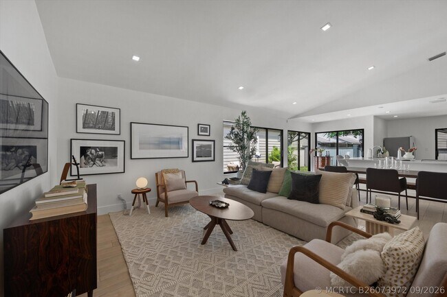 Building Photo - 2515 Bedford Mews Dr